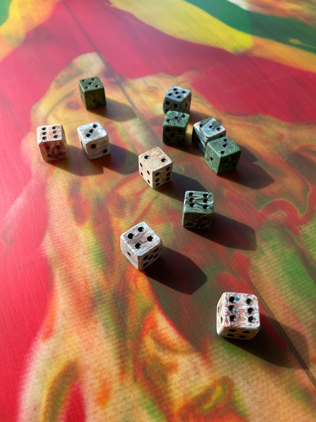 Recyled resin dice